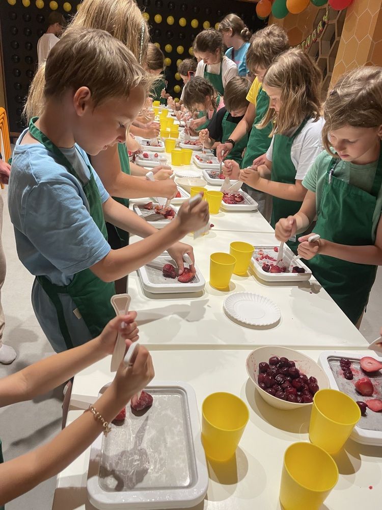 dzieci podczas warsztatów